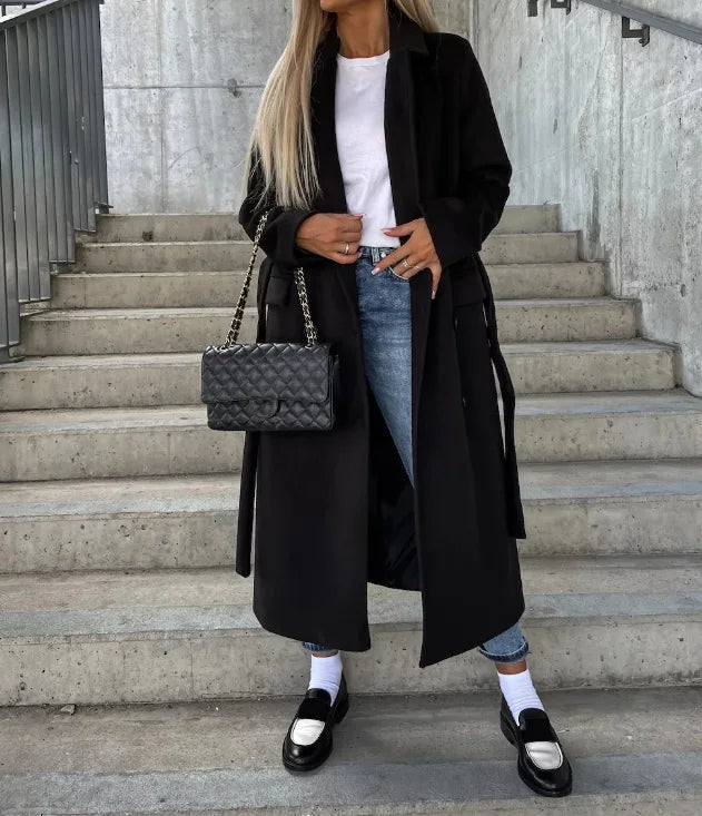 Elegancki Długi Damski Płaszcz z Guzikami