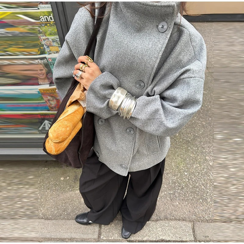 Stylowy Wełniany Płaszcz Damski Z Wysokim Kołnierzem I Podwójnymi Guzikami